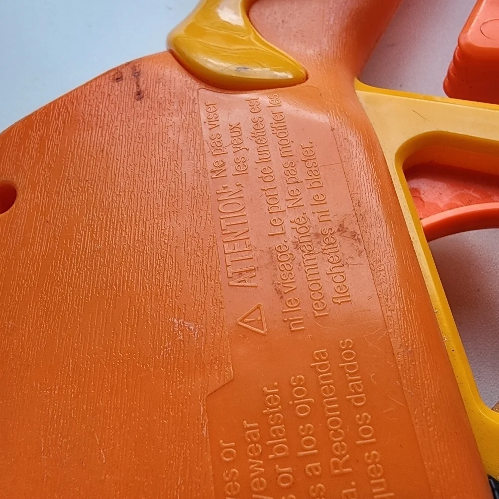 Nerf Roblox Adopt Me!: Bees! Lever Action Dart Blaster, Rotating 8-Dart Drum
